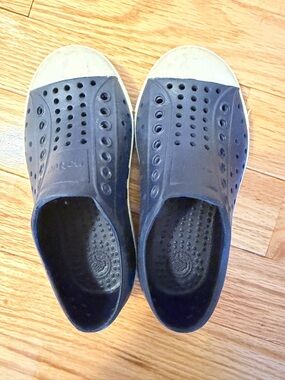 Native Shoes Navy and White Slip-On Kids Sandals